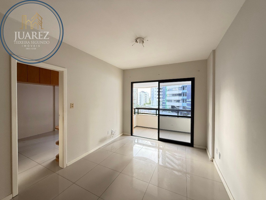 Apartamento - Caminho das árvores