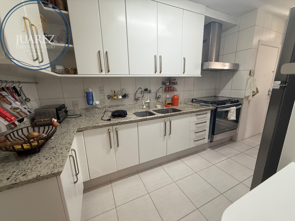 Apartamento - Caminho das árvores