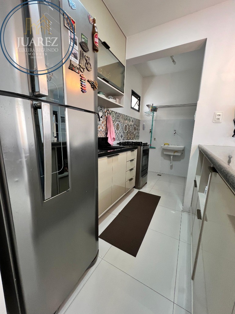 Apartamento - Caminho das árvores