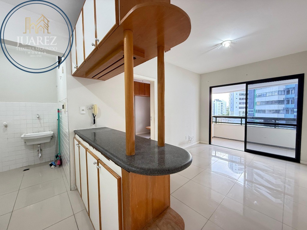 Apartamento - Caminho das árvores