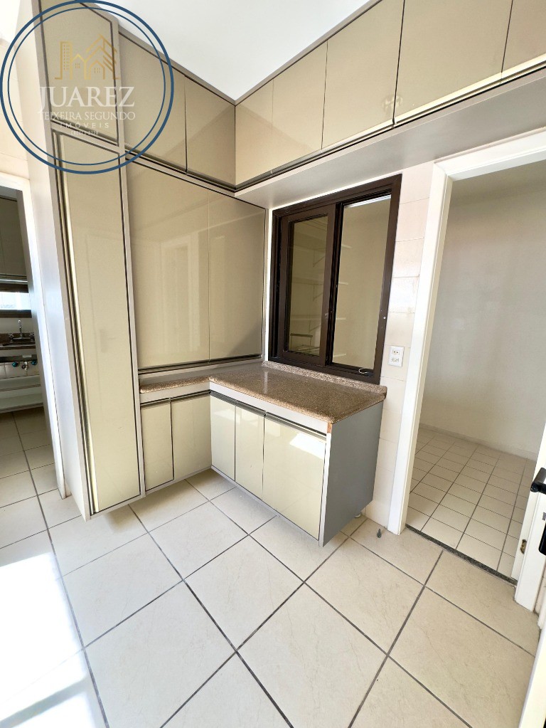 Apartamento - Caminho das árvores