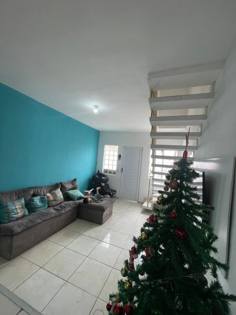 Casa, 2 quartos, 48 m² - Foto 1