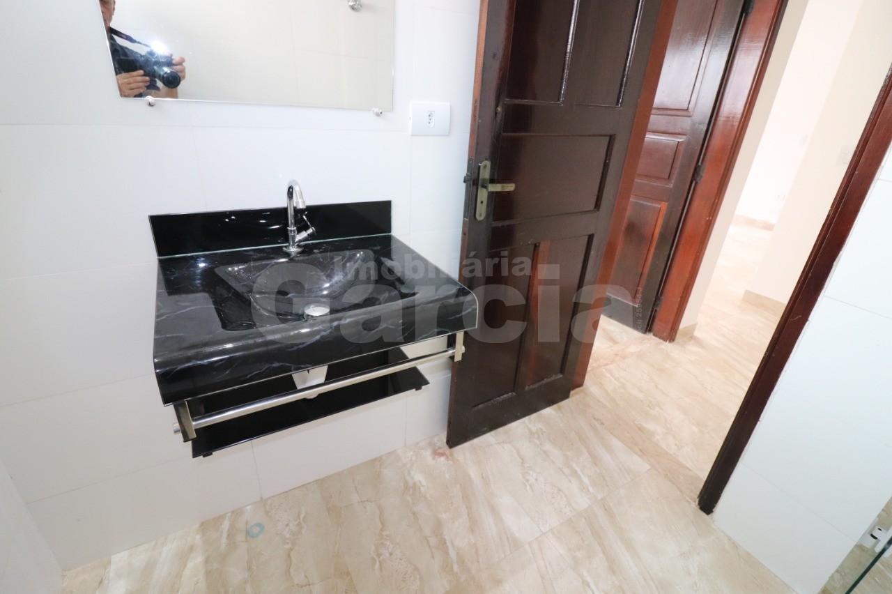 Foto 8 - Casa com 3 dormitórios e piscina em Peruíbe