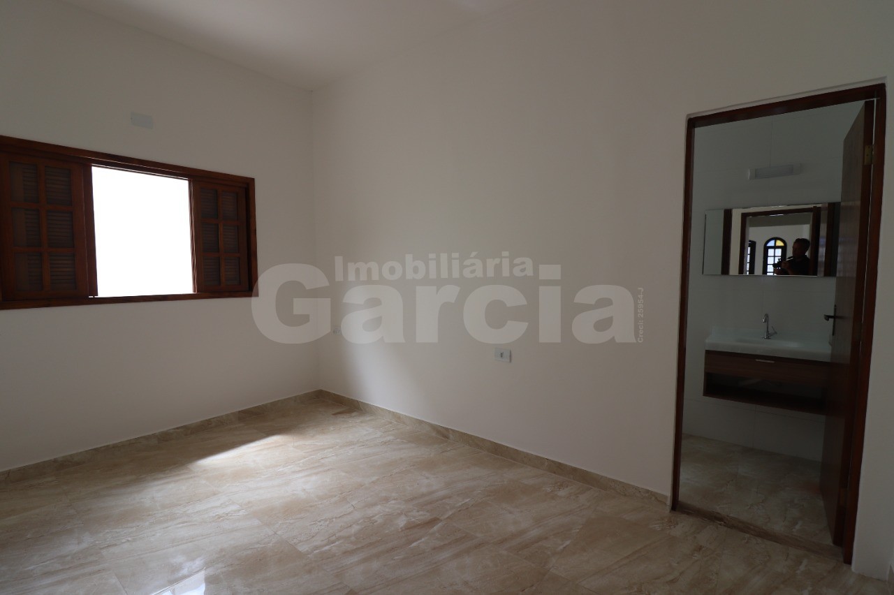 Foto 13 - Casa com 3 dormitórios e piscina em Peruíbe