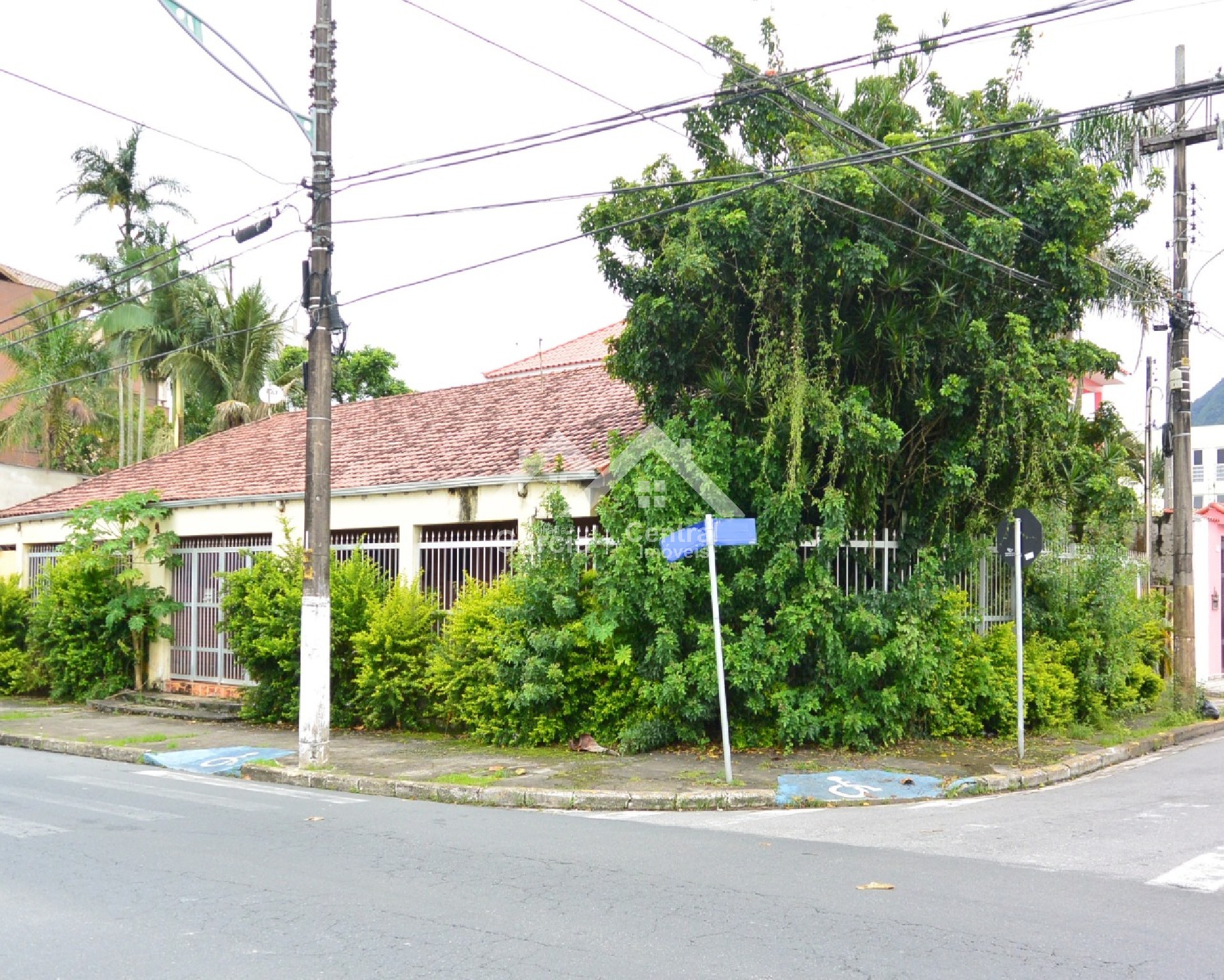 Casa em Peruíbe no bairro Centro