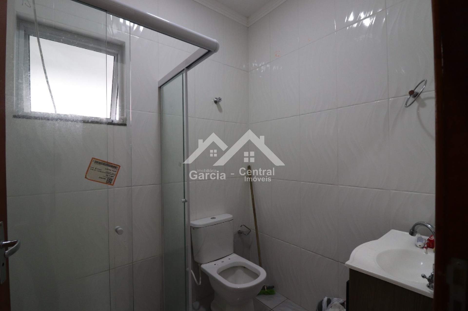 Foto 5 - Casa em Peruíbe com 2 quartos e área de lazer com churrasqueira e piscina