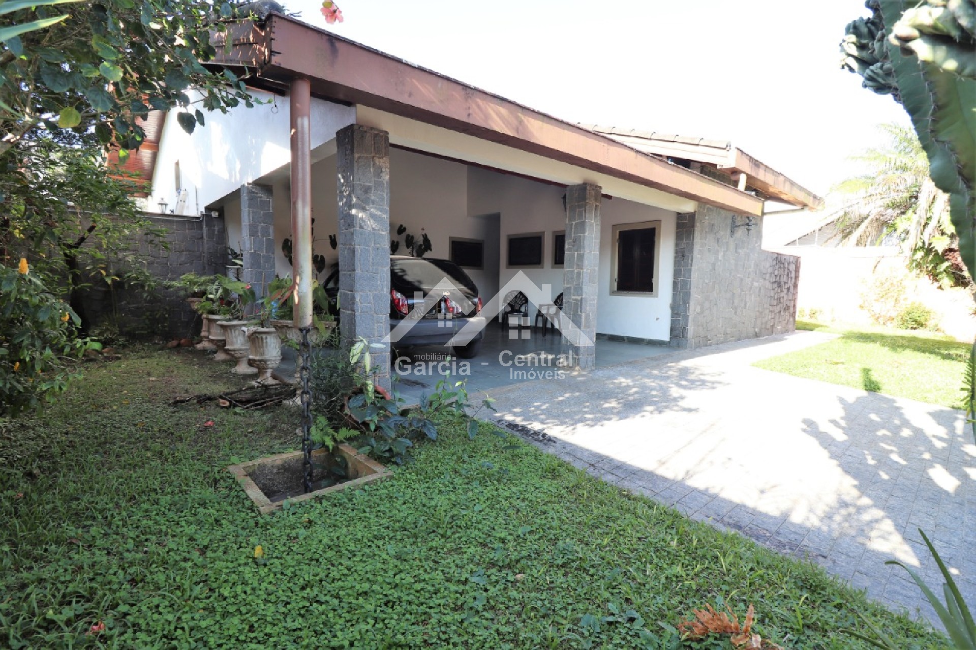 Foto 2 - Casa a venda em Peruíbe