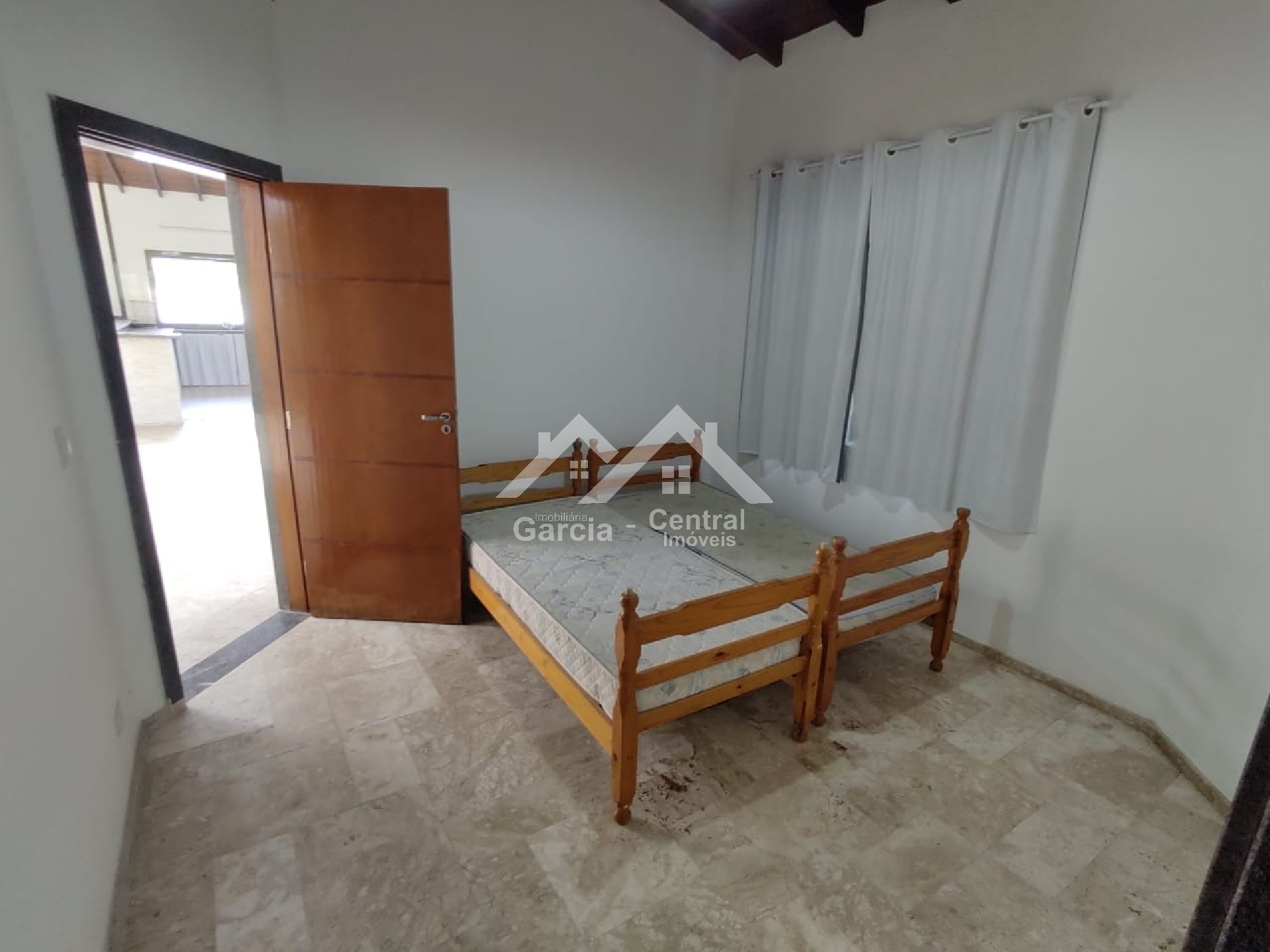 Foto 13 - Sobrado em Peruíbe no bairro São Marcos
