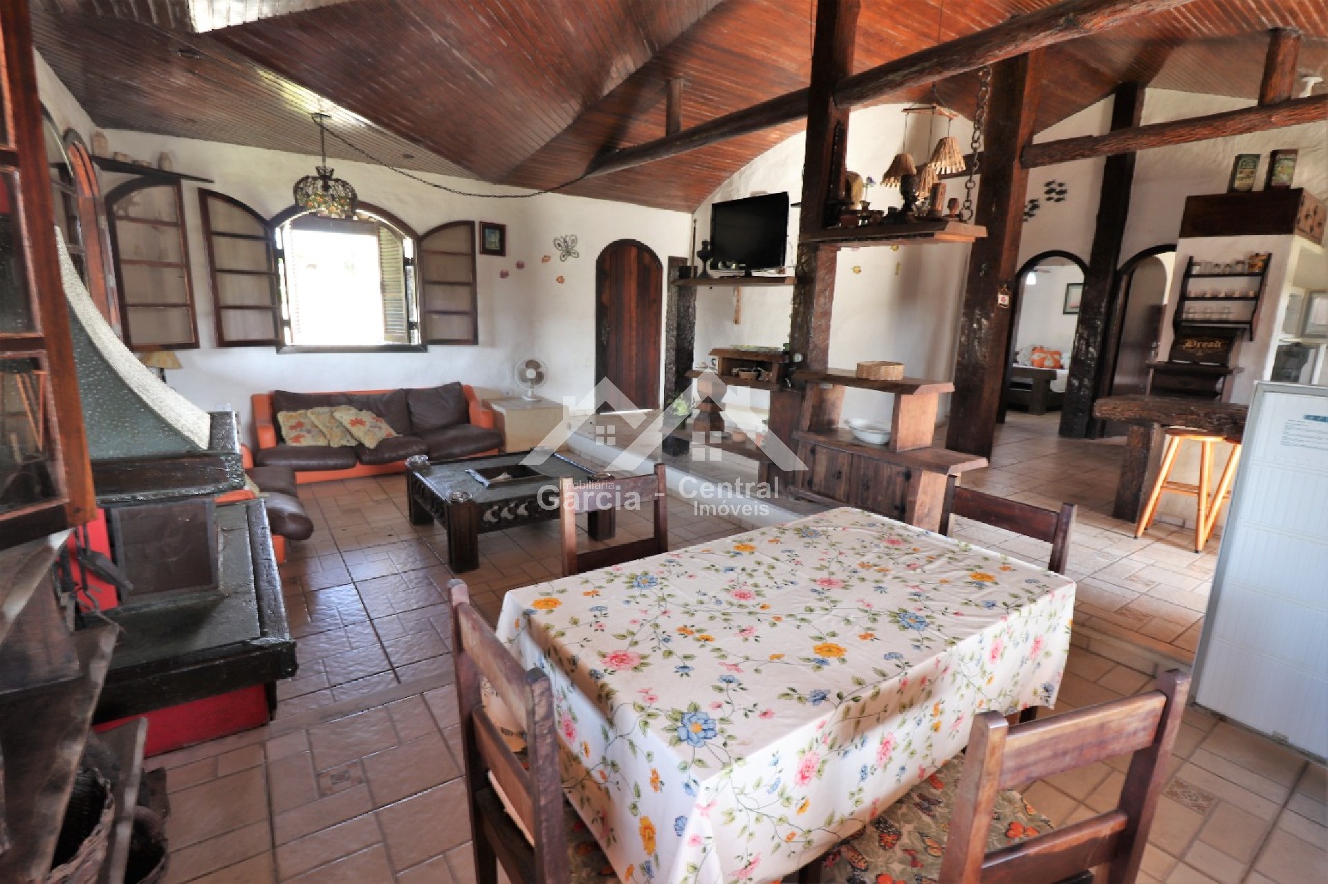 Foto 3 - Casa com piscina a venda em Peruíbe