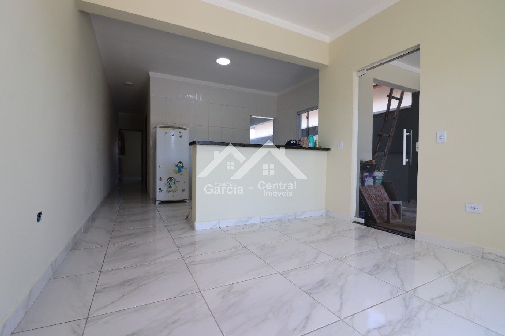 Foto 3 - Casa em Peruíbe com 2 quartos e área de lazer com churrasqueira e piscina