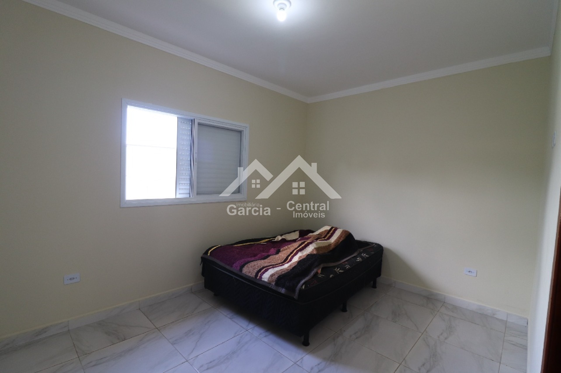 Foto 7 - Casa em Peruíbe com 2 quartos e área de lazer com churrasqueira e piscina
