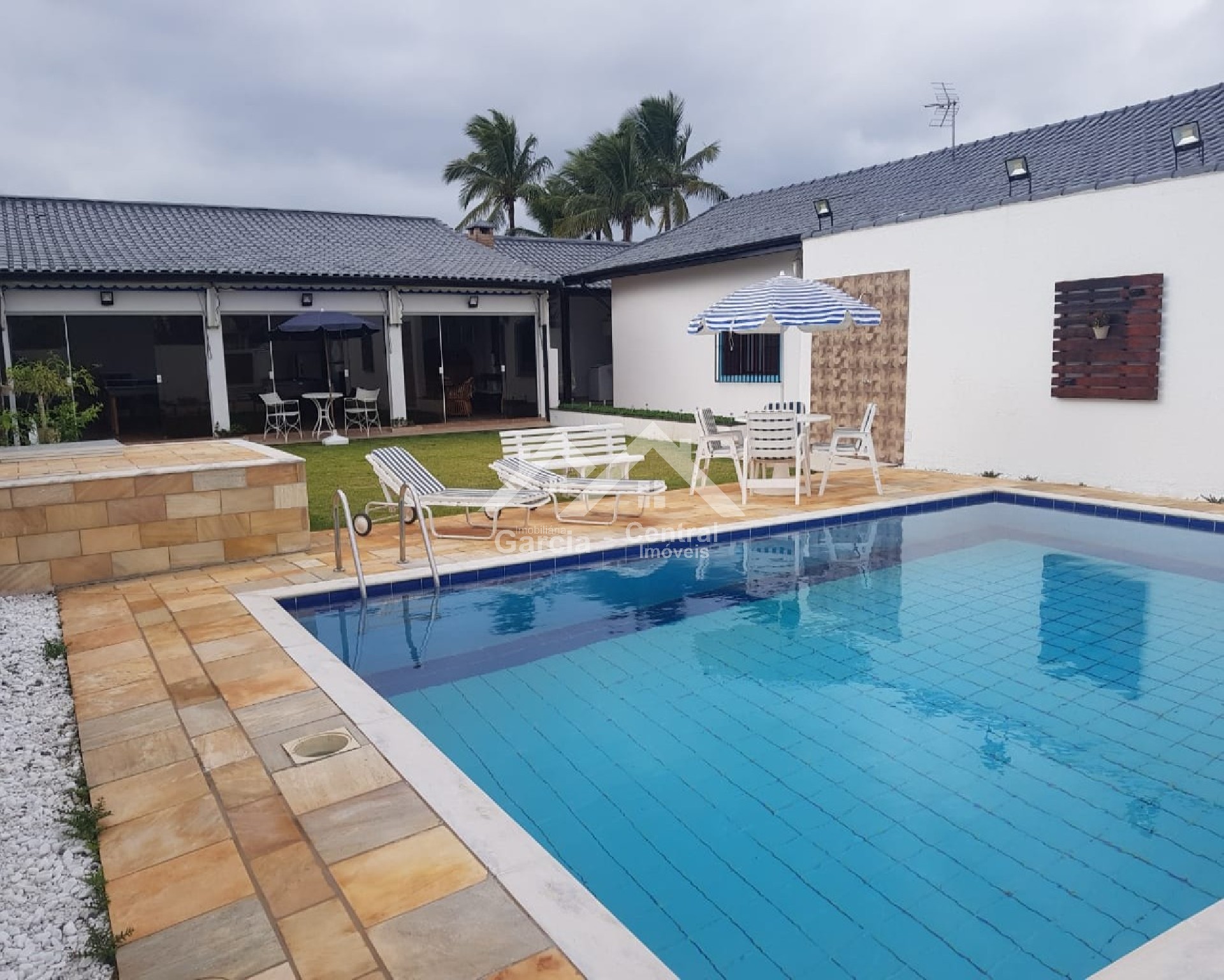 Casa em Peruíbe no bairro Oásis