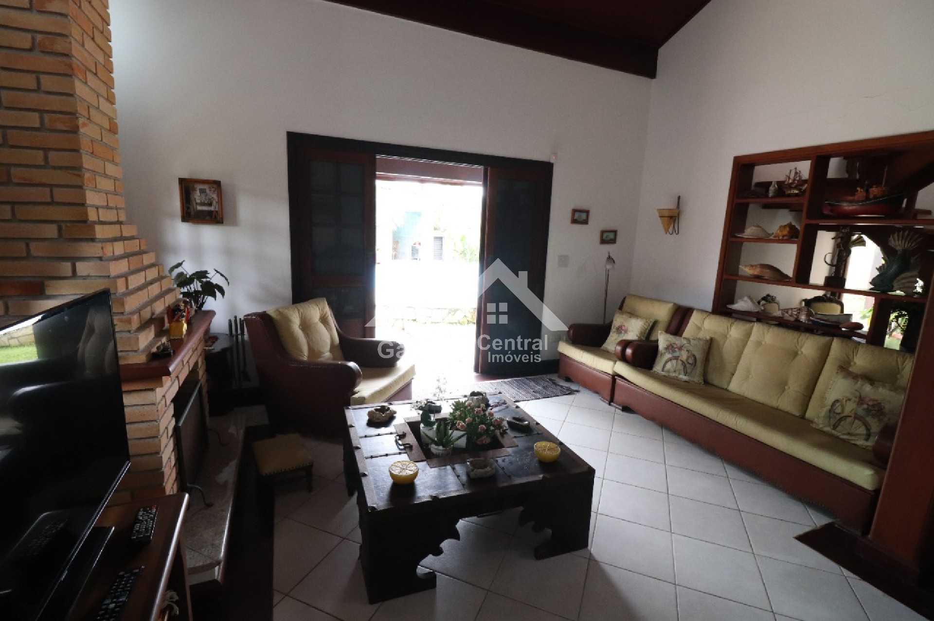 Foto 10 - Casa com piscina á venda em Peruíbe