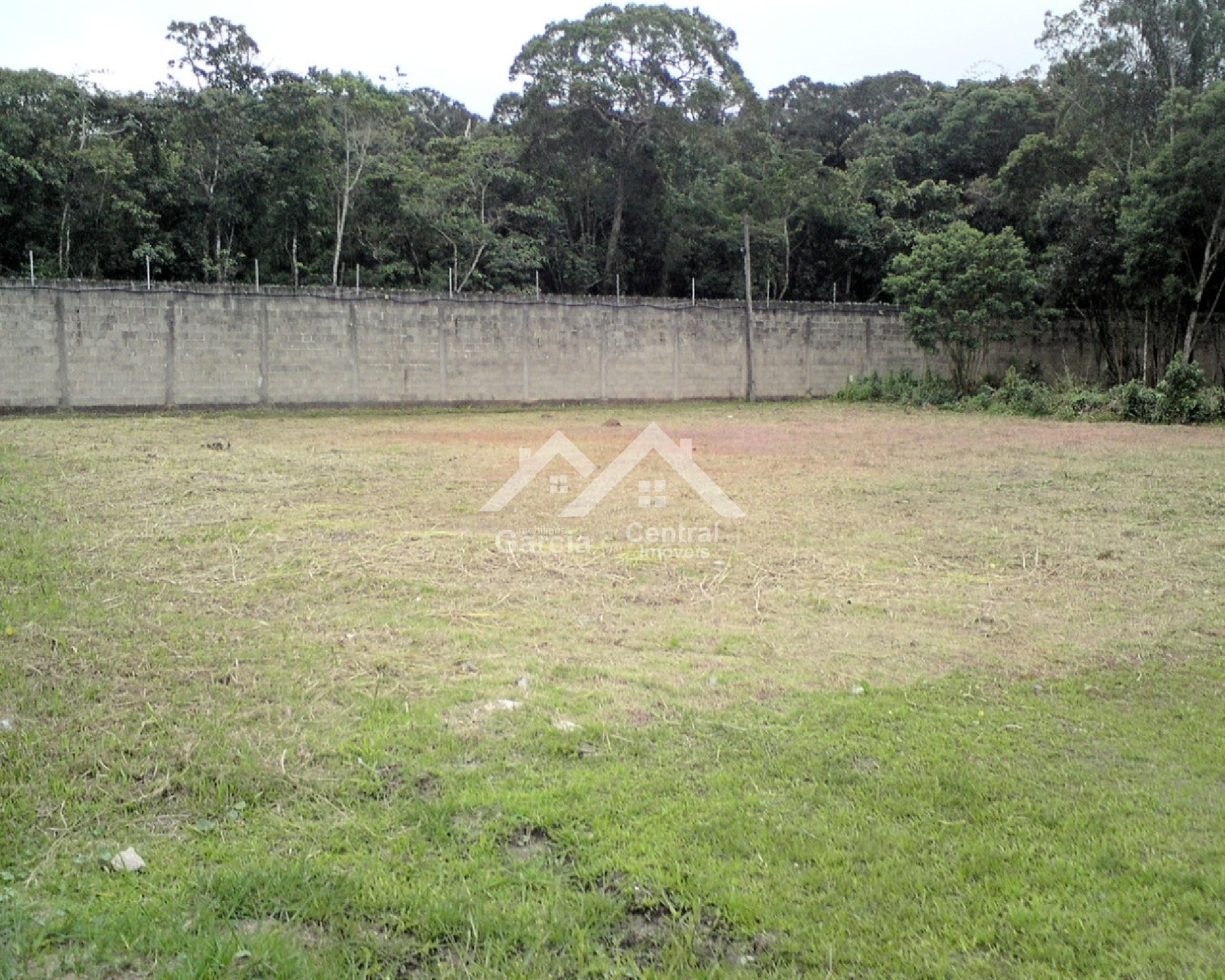 Terreno em Peruíbe em Bougainville