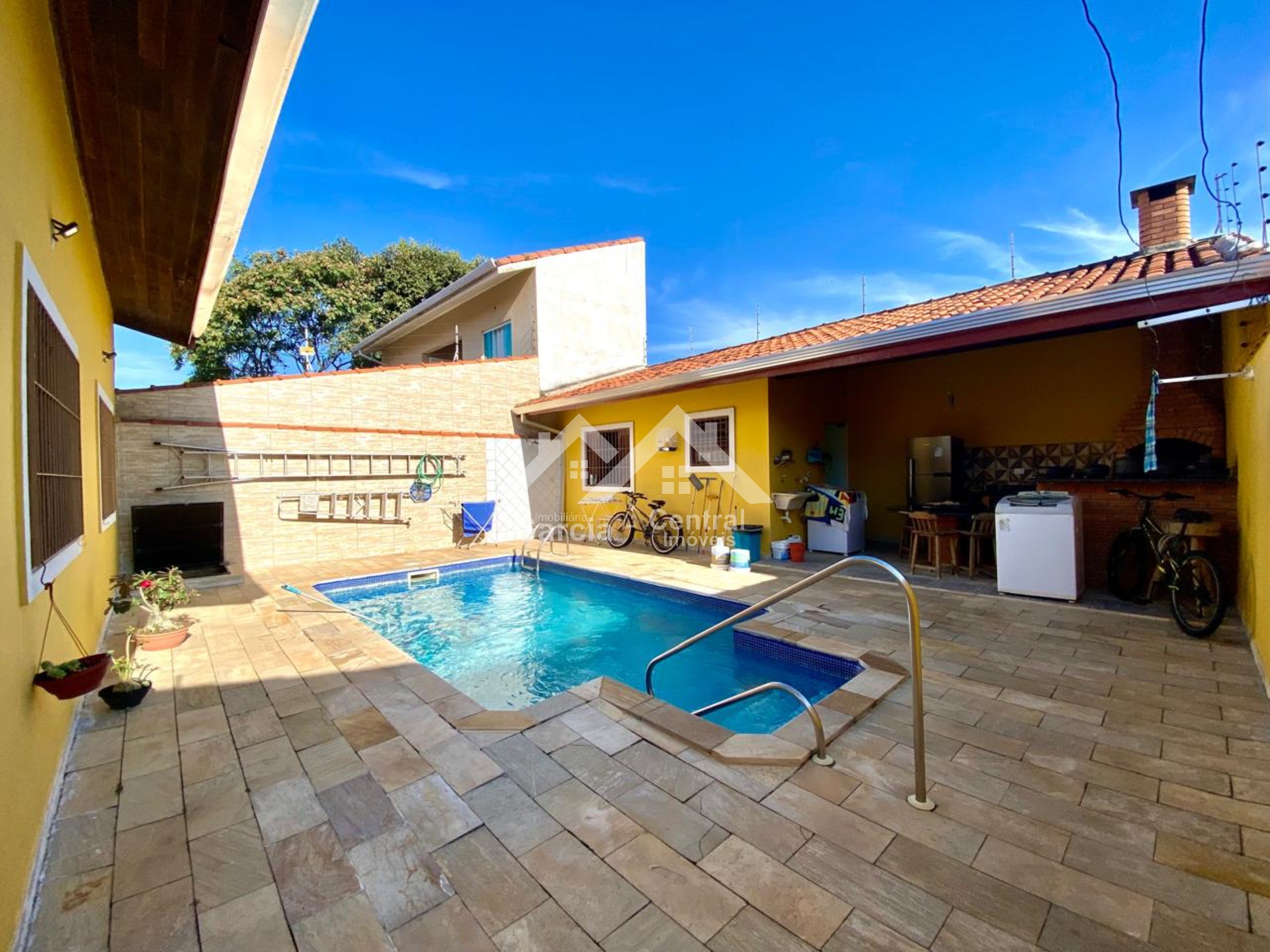 Foto 18 - Casa com piscina em Peruíbe