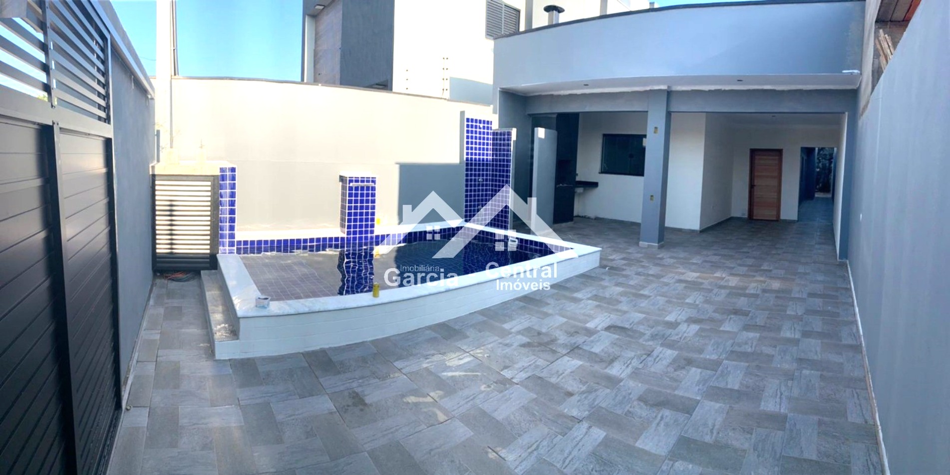 Foto 2 - Casa com piscina em Peruíbe