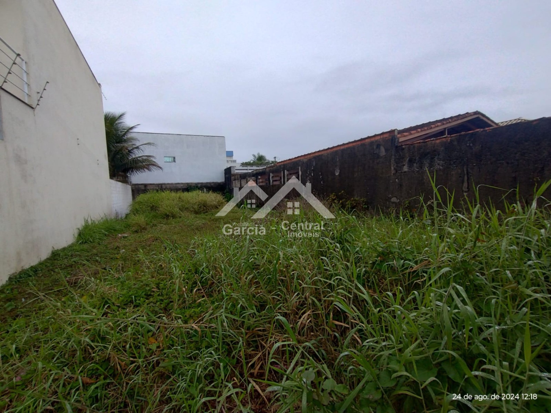 Foto 2 - Terreno a venda em Peruíbe