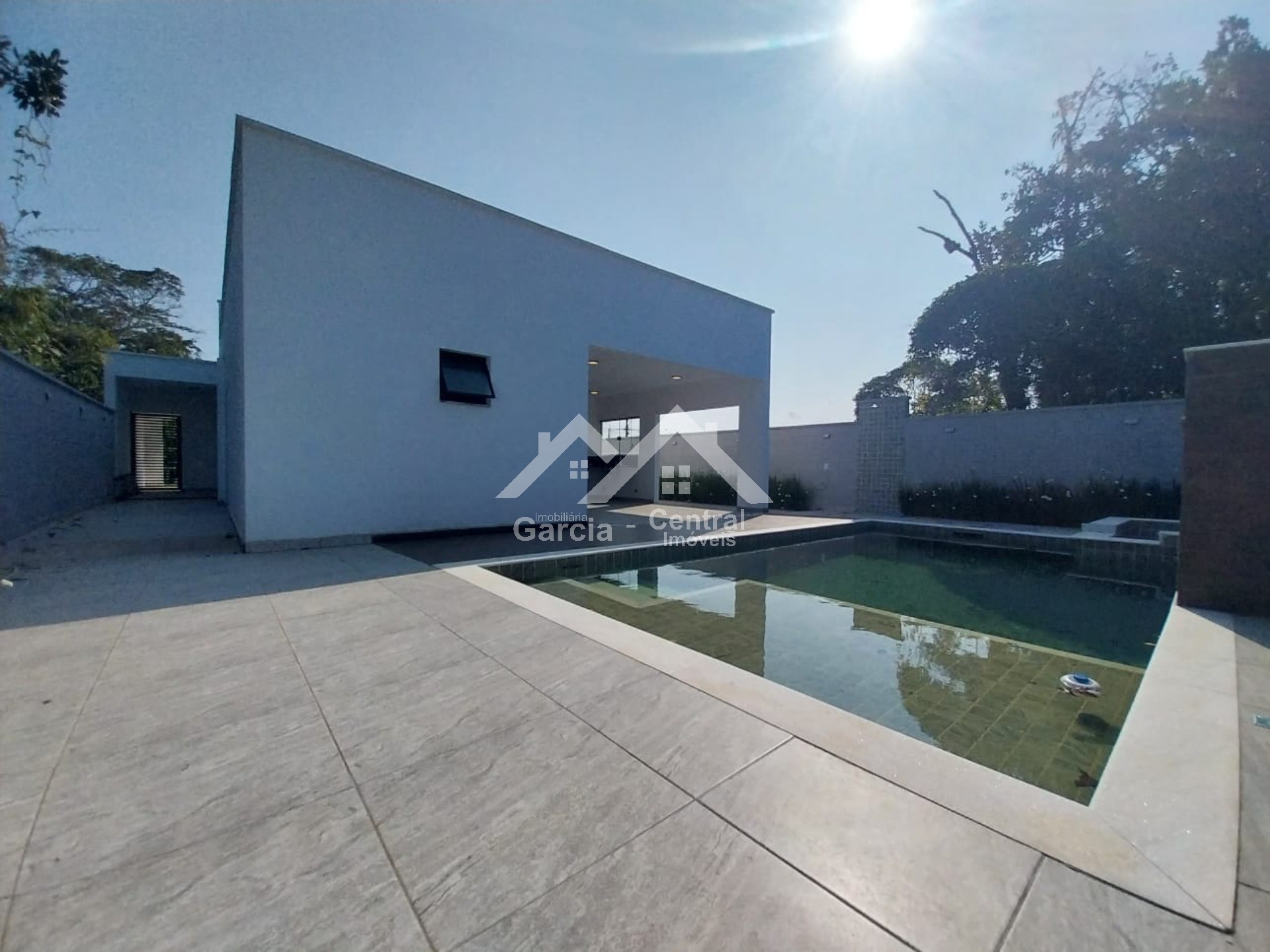 Foto 4 - Casa em condomínio em Peruíbe com 3 quartos sendo 2 suítes
