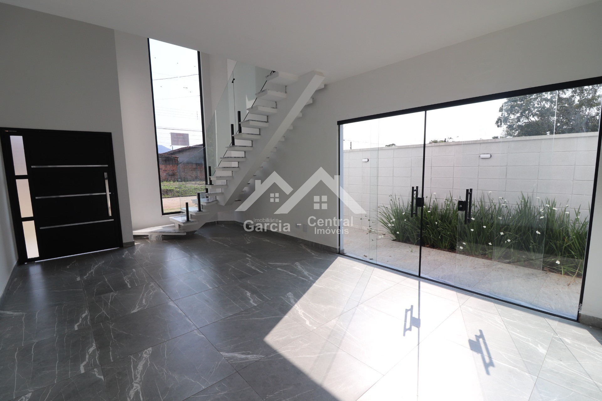 Foto 5 - Casa em condomínio em Peruíbe com 3 quartos sendo 2 suítes