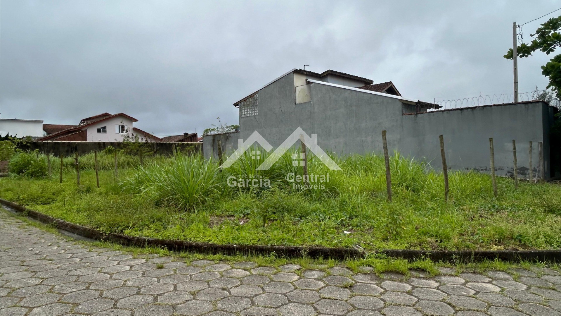 Terreno à venda em Peruíbe