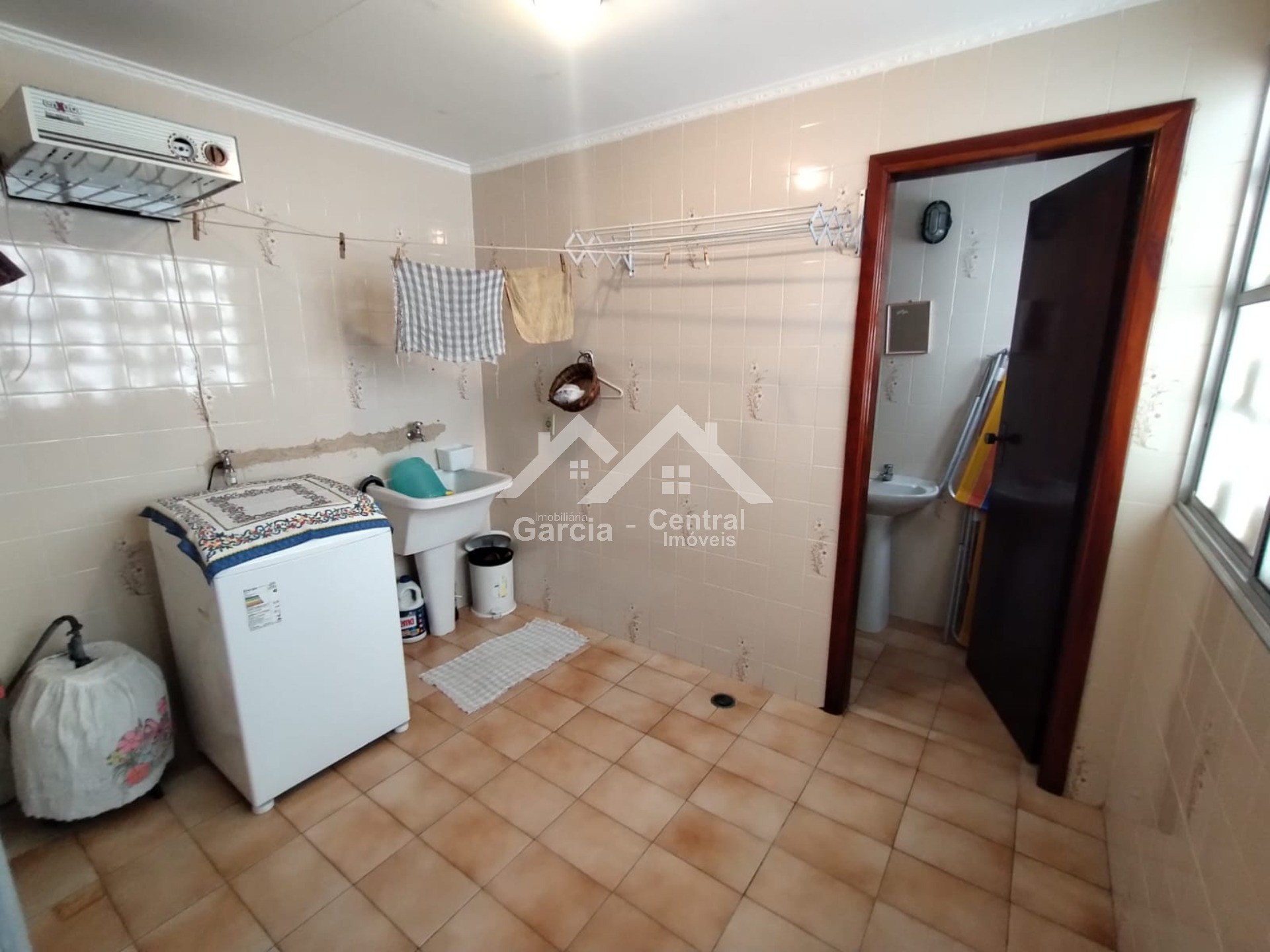 Foto 22 - Apartamento para locação e venda em Peruíbe