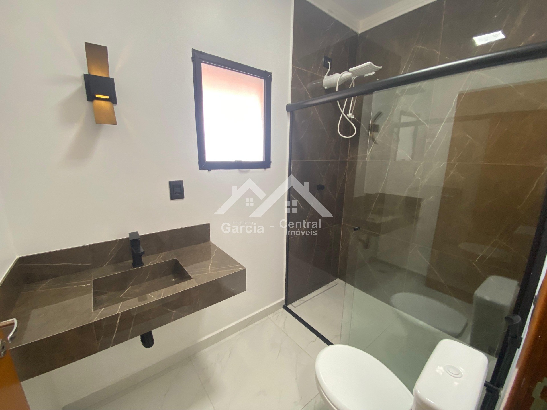 Foto 15 - Casa com  piscina de areia em Peruíbe com 4 quartos sendo 2 suítes