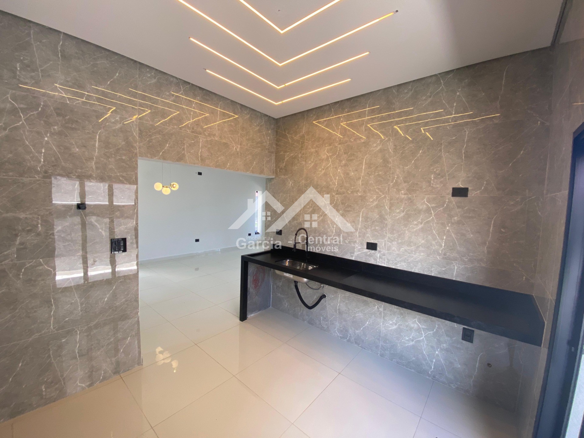Foto 9 - Casa com  piscina de areia em Peruíbe com 4 quartos sendo 2 suítes