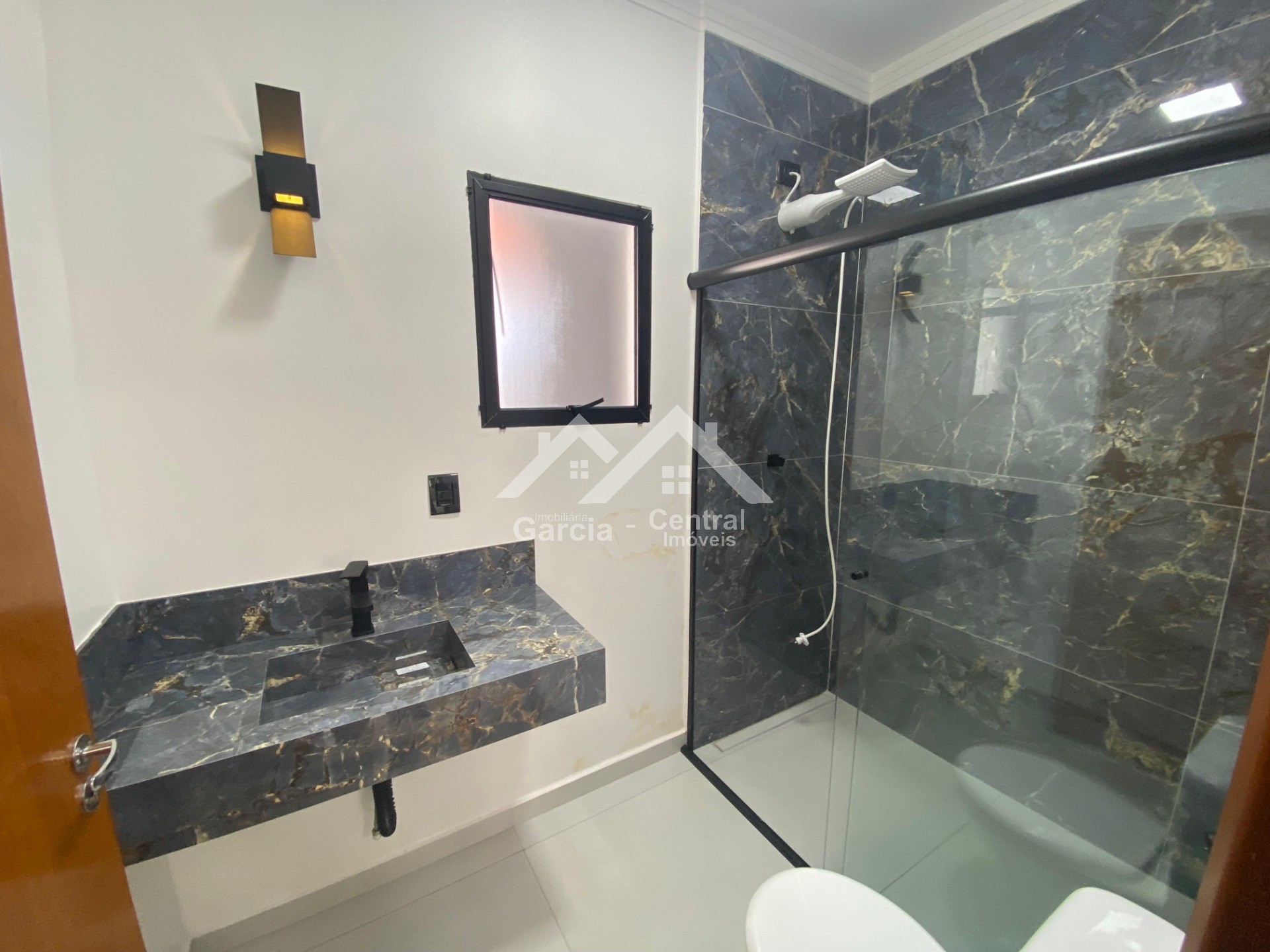 Foto 19 - Casa com  piscina de areia em Peruíbe com 4 quartos sendo 2 suítes