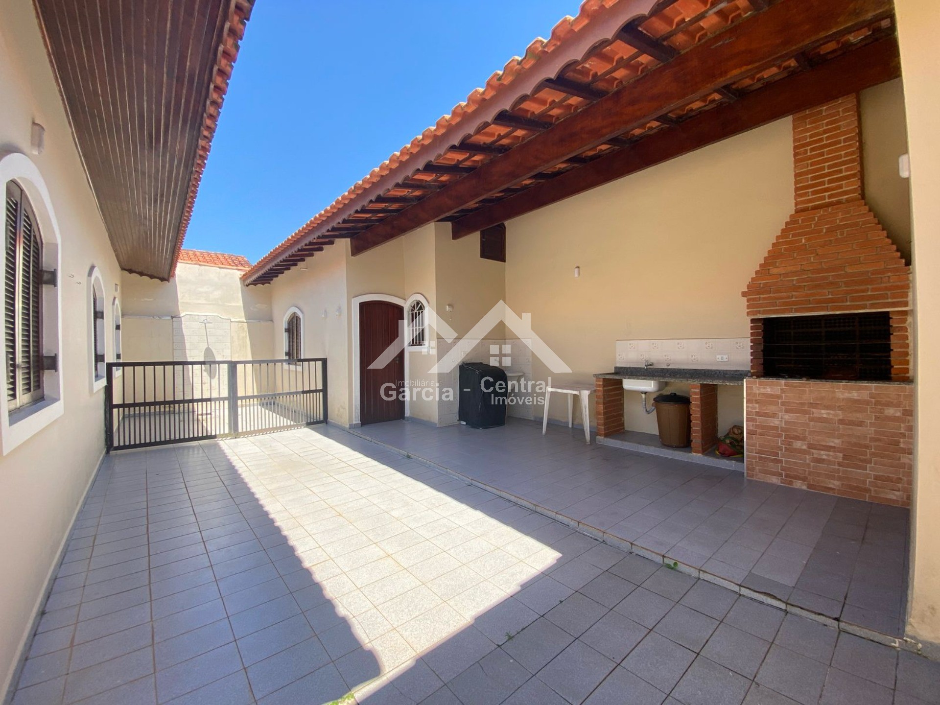 Foto 3 - Casa com piscina em Peruíbe