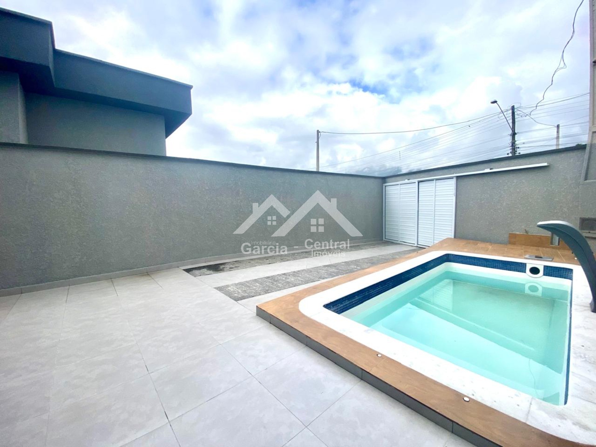 Foto 2 - Casa com piscina em Peruíbe