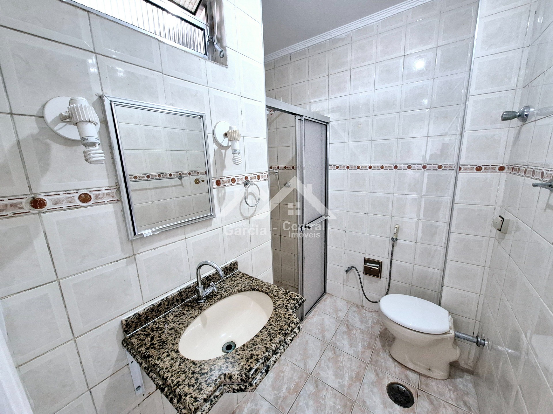 Foto 14 - Apartamento em Peruíbe, localizado no Centro e próximo a praia
