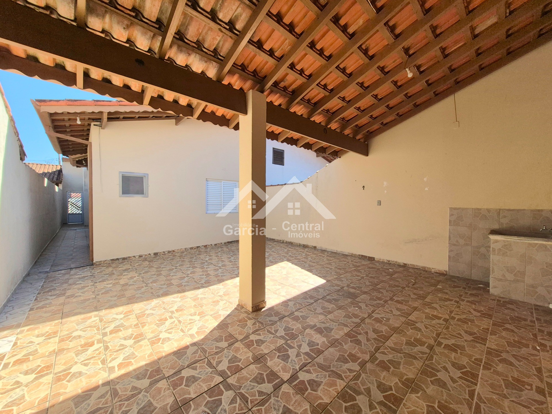 Foto 18 - Casa com terreno em Peruíbe
