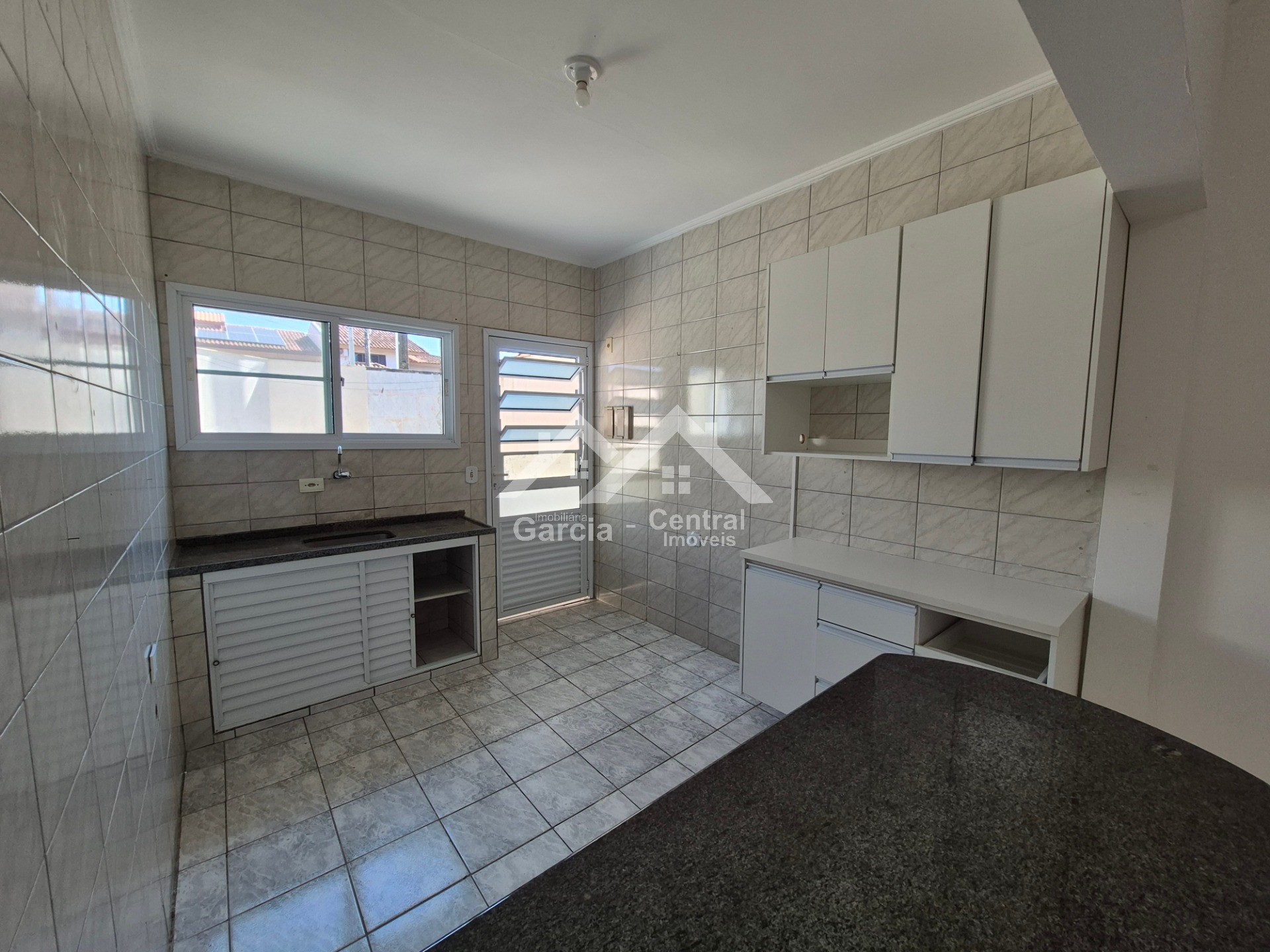 Foto 6 - Casa com terreno em Peruíbe