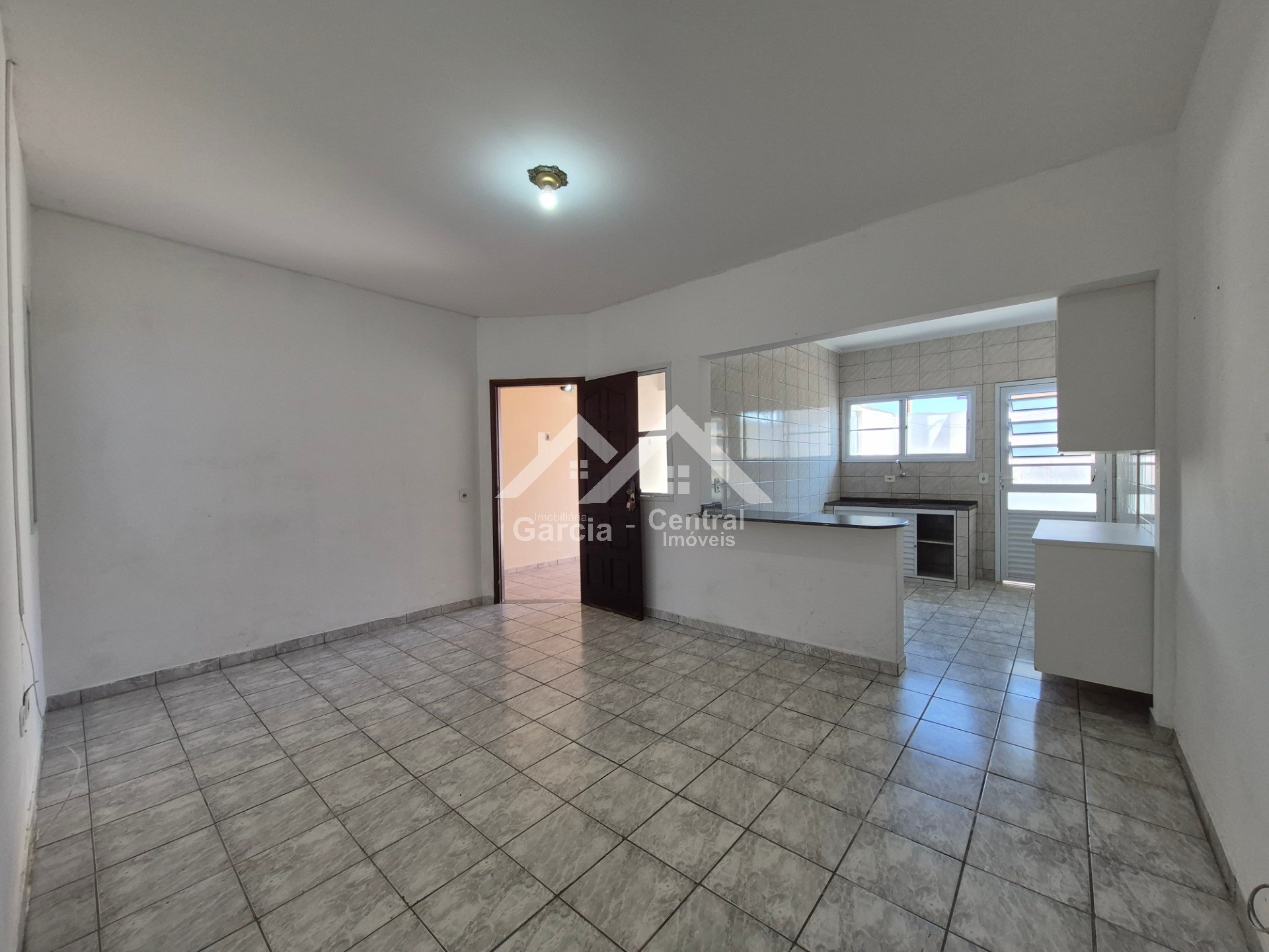 Foto 8 - Casa com terreno em Peruíbe