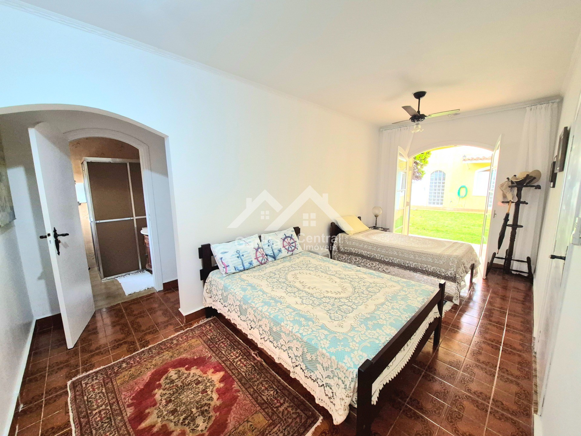 Foto 16 - Casa exclusiva com Jardim Amplo, Piscina e Área de Lazer Completa em Peruíbe