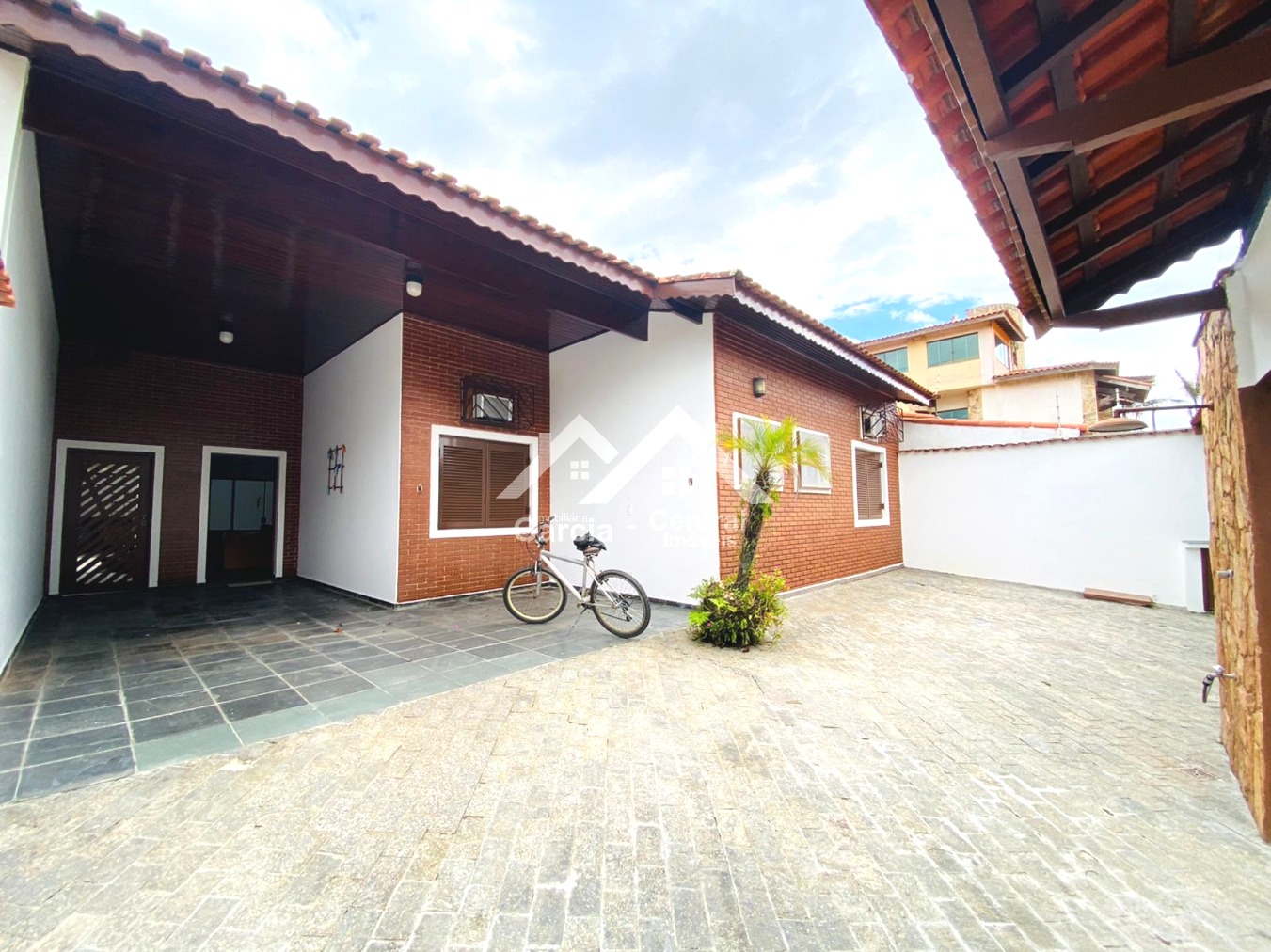 Casa lado praia em Peruíbe