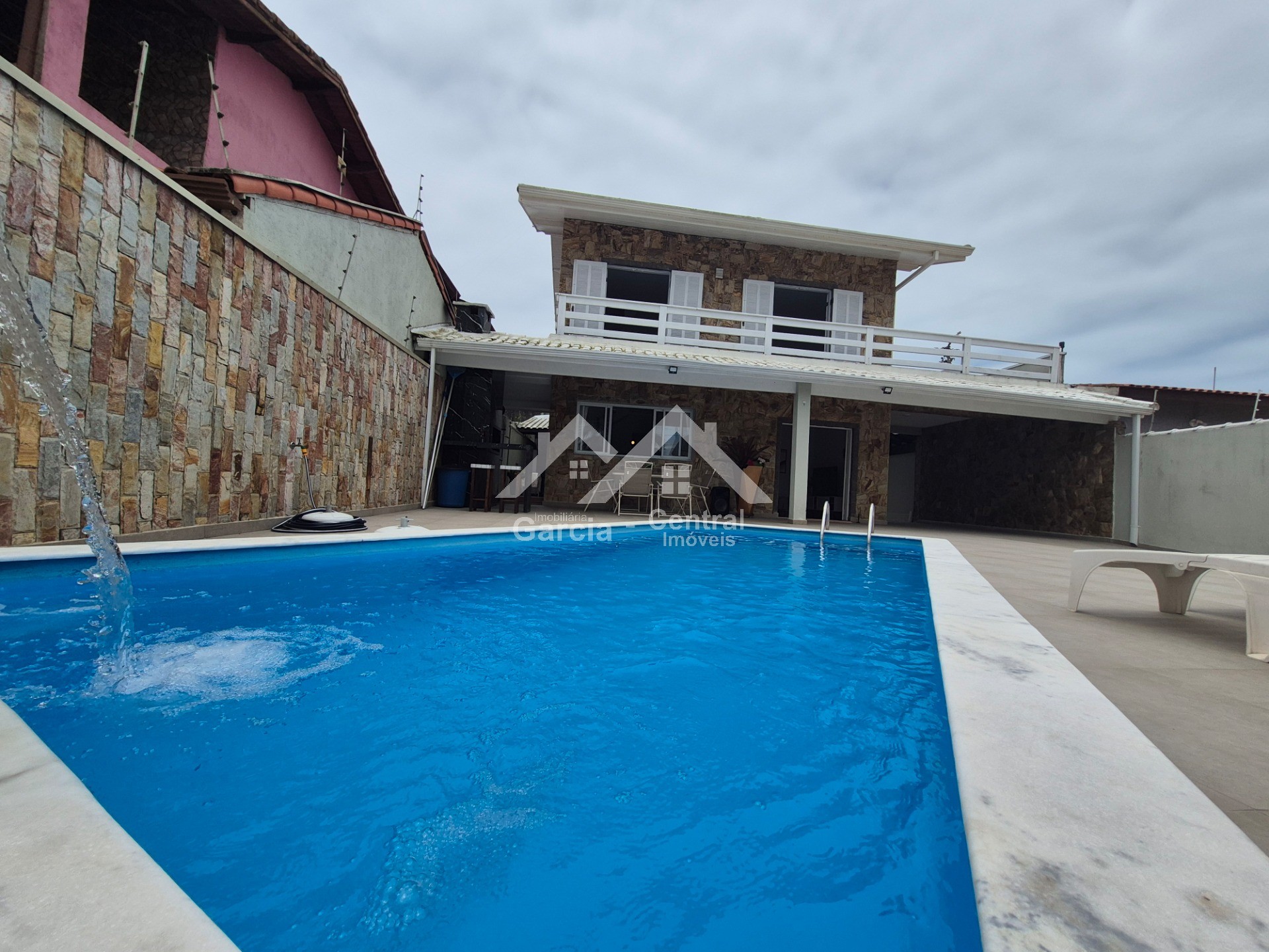 Foto 3 - Casa com piscina em Peruíbe