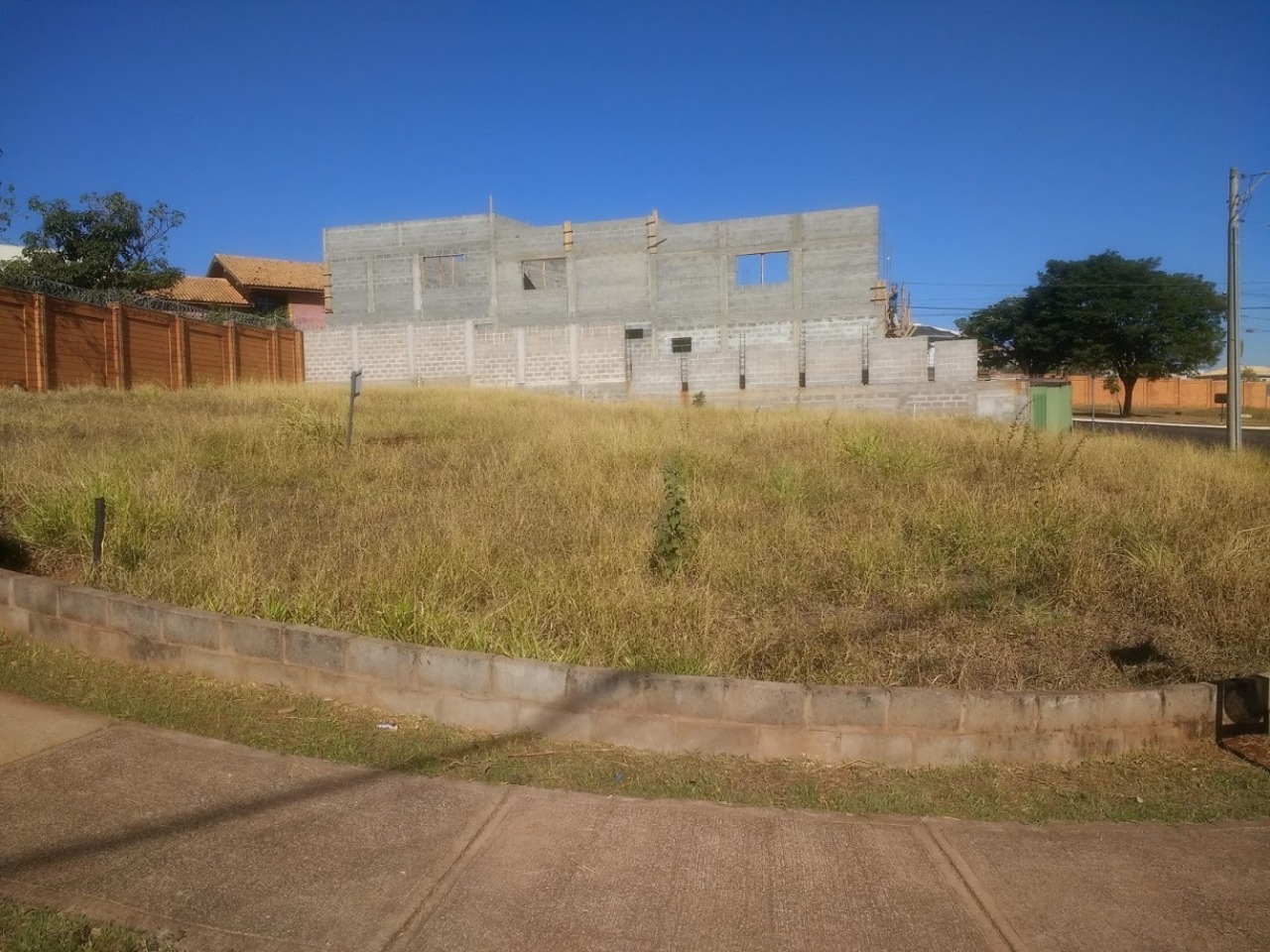 Loteamento e Condomínio, 453 m² - Foto 2