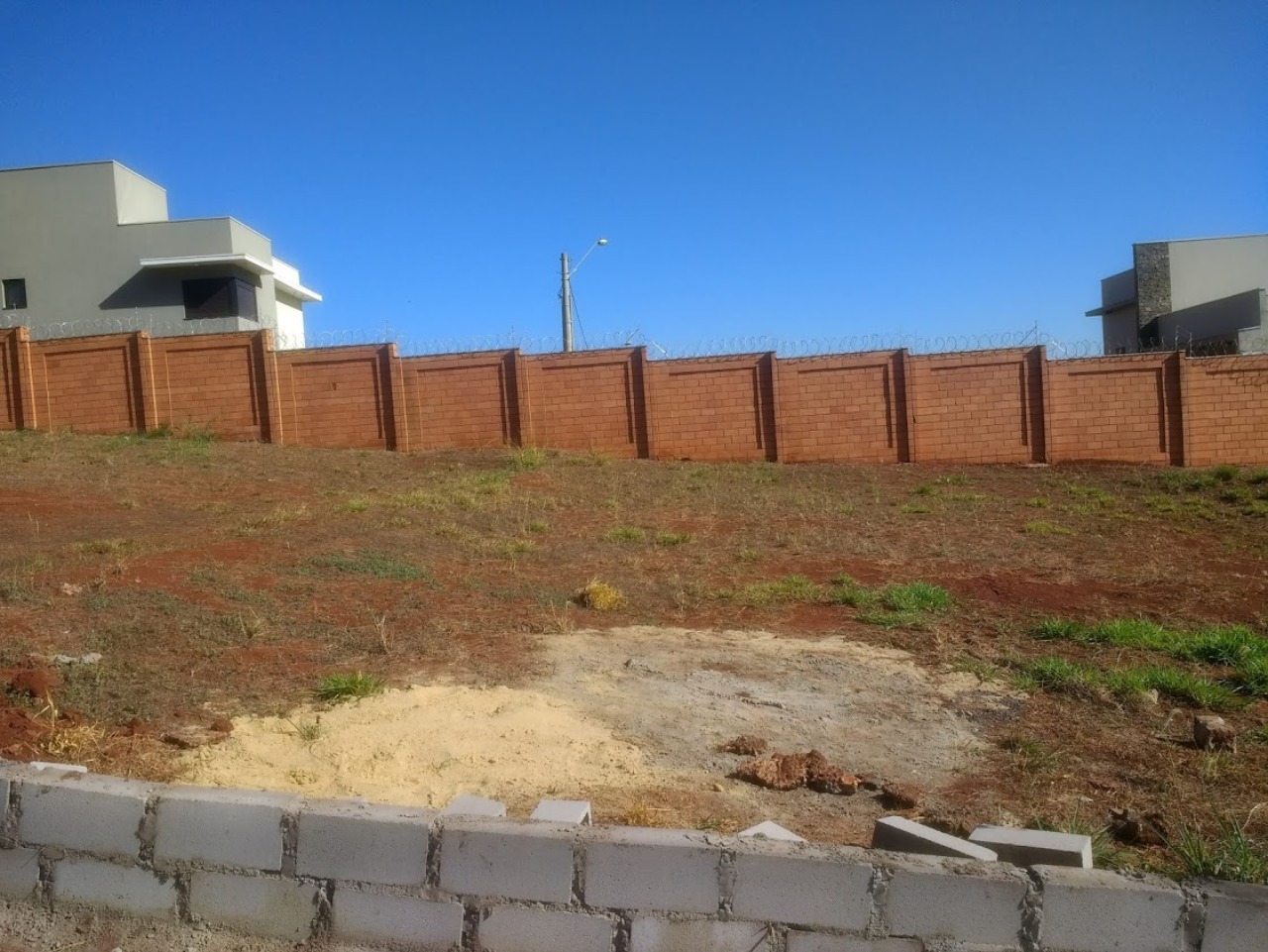 Loteamento e Condomínio, 250 m² - Foto 2