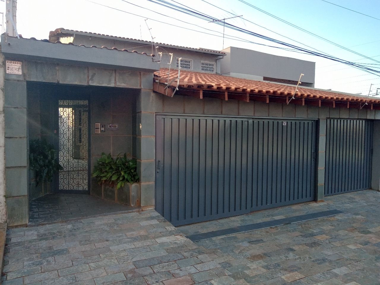 Casa, 3 quartos, 214 m² - Foto 2