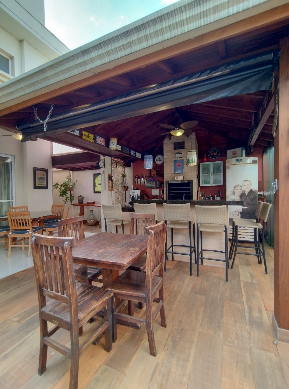 Casa, 3 quartos, 243 m² - Foto 20