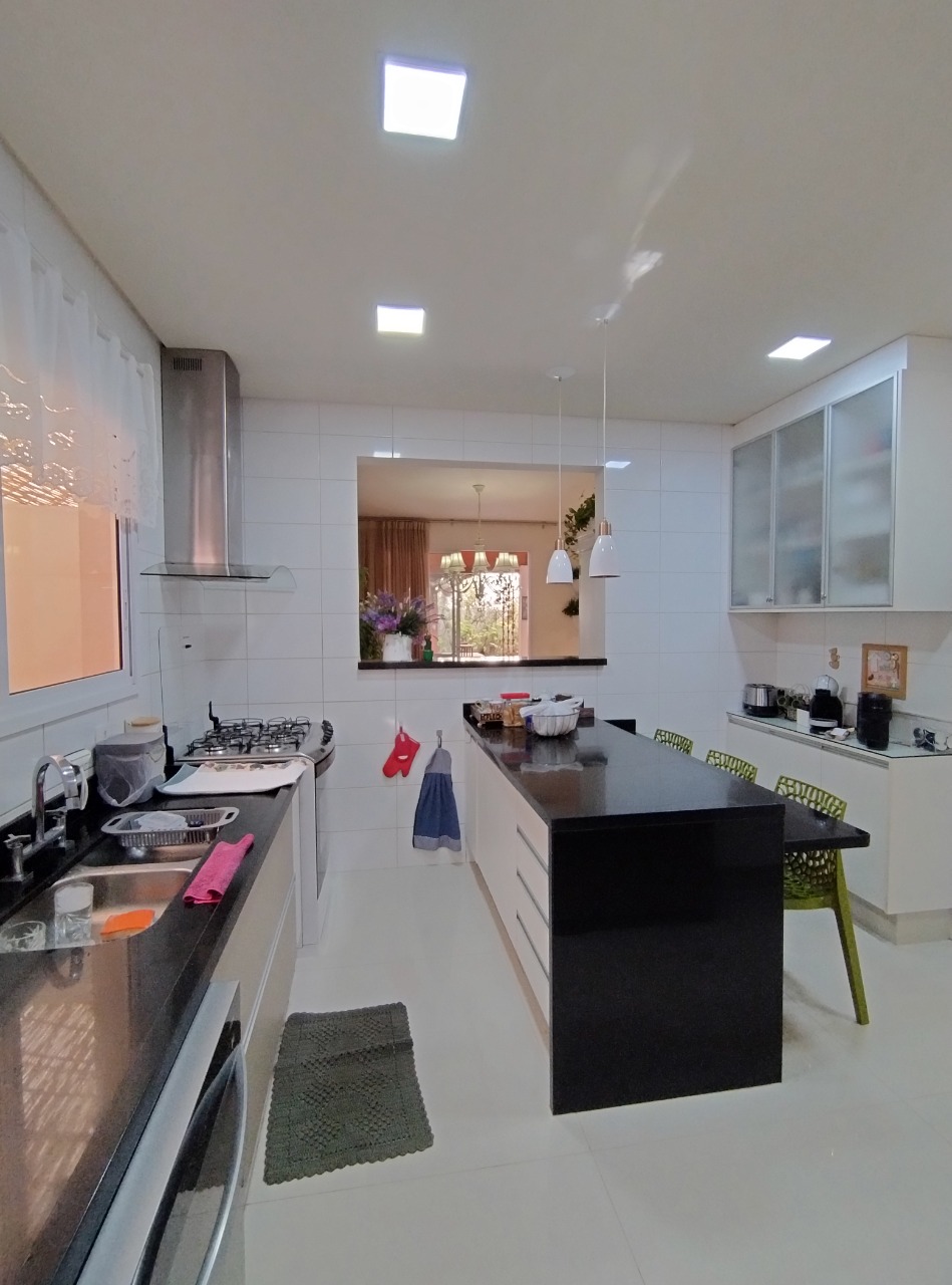 Casa, 3 quartos, 243 m² - Foto 11