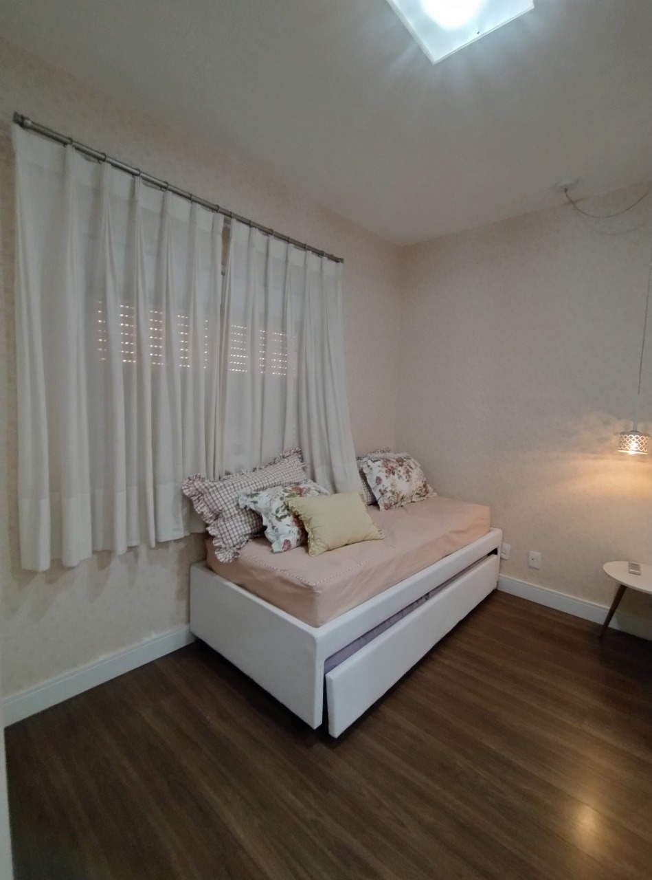 Casa, 3 quartos, 243 m² - Foto 24