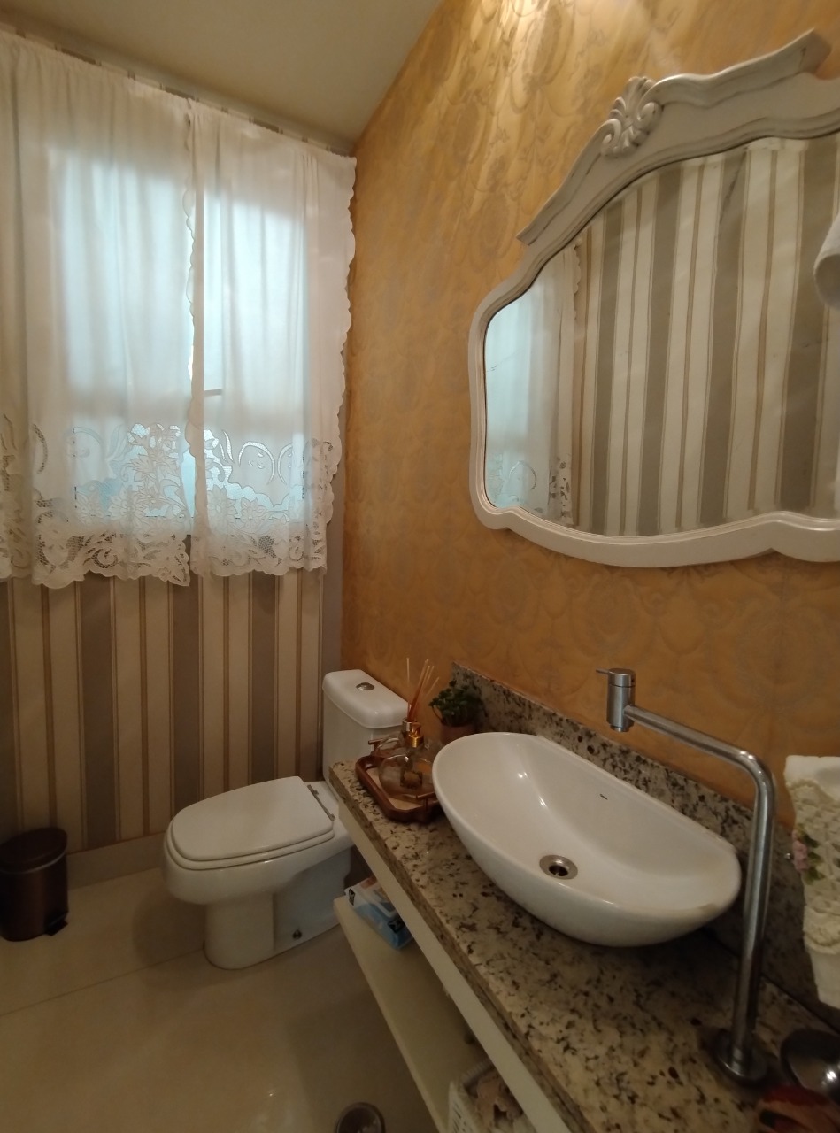 Casa, 3 quartos, 243 m² - Foto 3