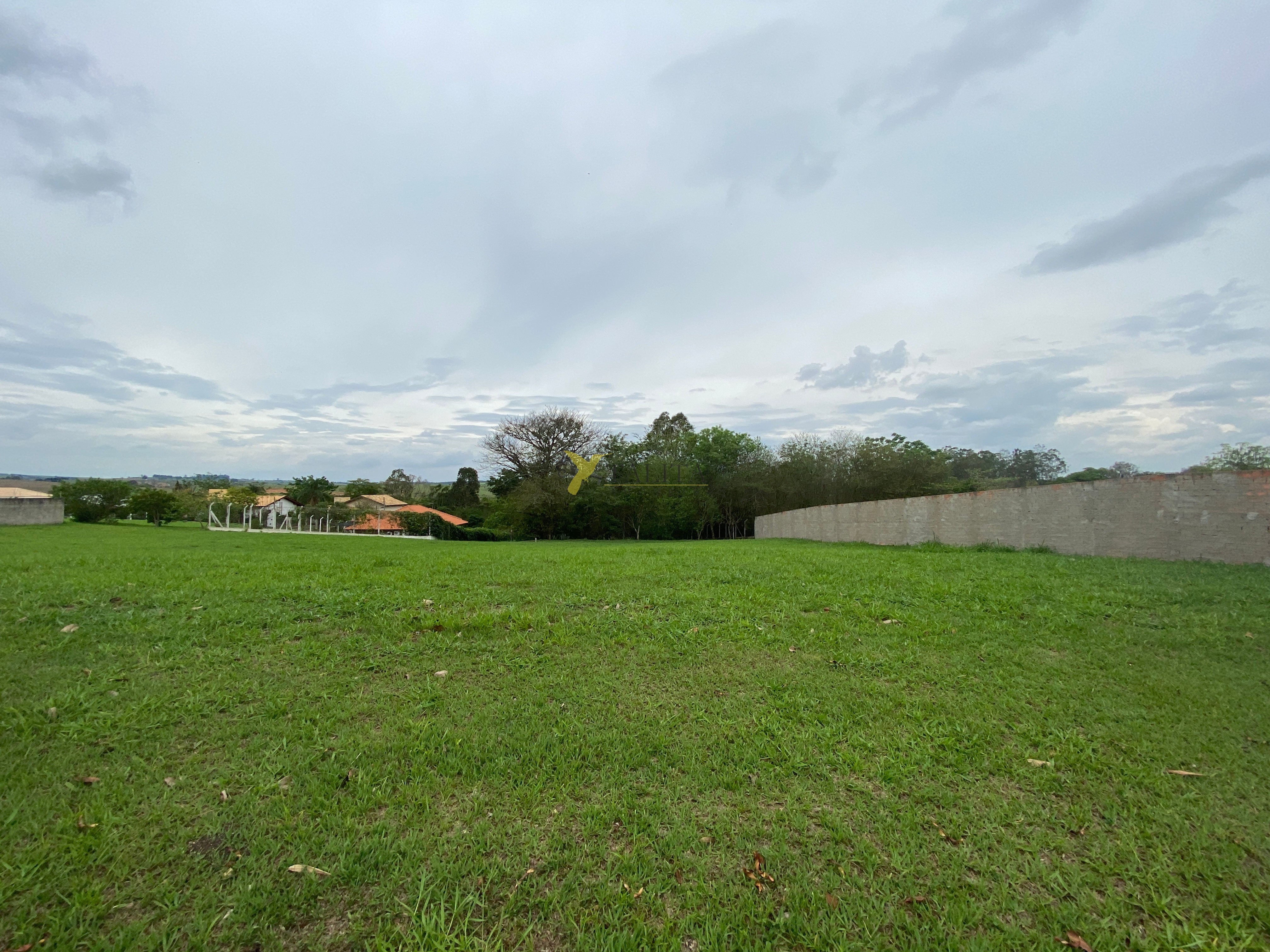Terreno à venda - condomínio colinas de bojuí - tietê