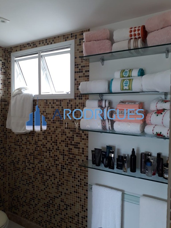 CASA RESIDENCIAL em SALVADOR - BA, XX