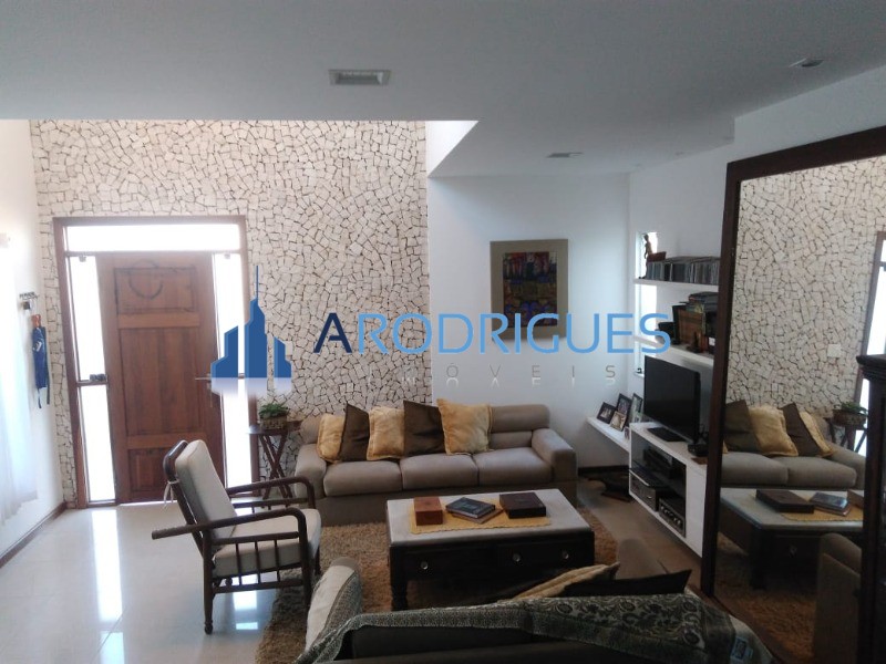 Casa à Venda em Lauro de Freitas, Salvador, oportunidade, ótima localização, perto de tudo