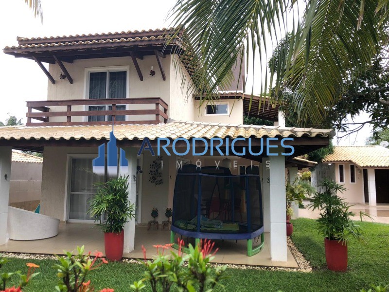 Casa à Venda em Guarajuba, com 7 suítes, oportunidade