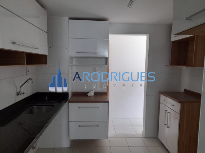 Apartamento, 2 quartos, 70 m² - Foto 2