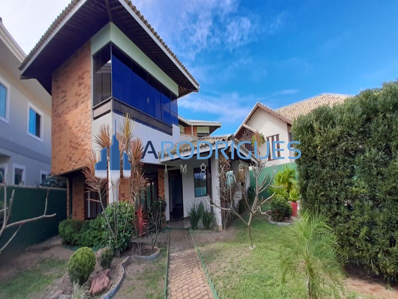Excelente casa à venda em Villas do Atlântico, Alemada Fechada, com 5/4, sendo 3 suítes, nascente!!
